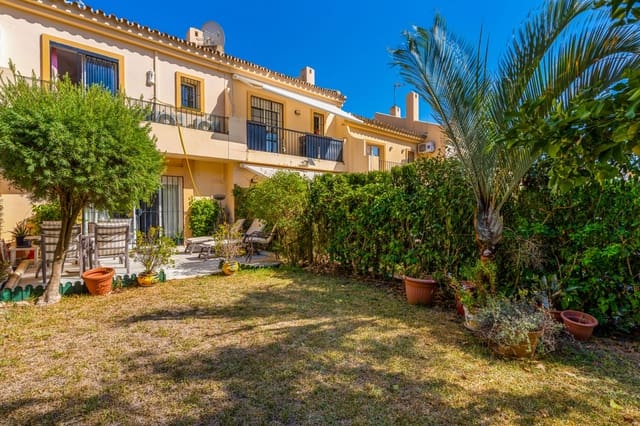 2 makuuhuone Omakotitalo myytävänä paikassa Aloha Golf, Marbella mukana uima-altaan 
autotalli - 465 000 € (Ref: 9300910)