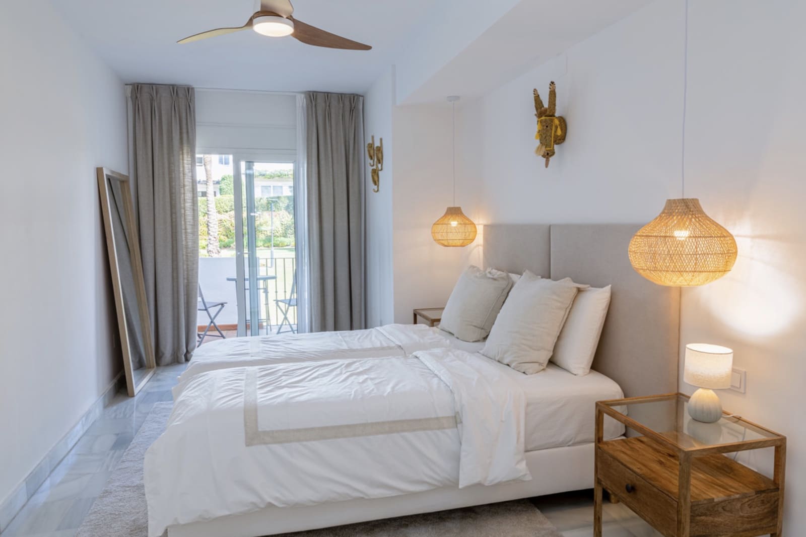 3 slaapkamer Huis te koop in Nueva Andalucia met zwembad garage - € 1.499.000 (Ref: 9305095)