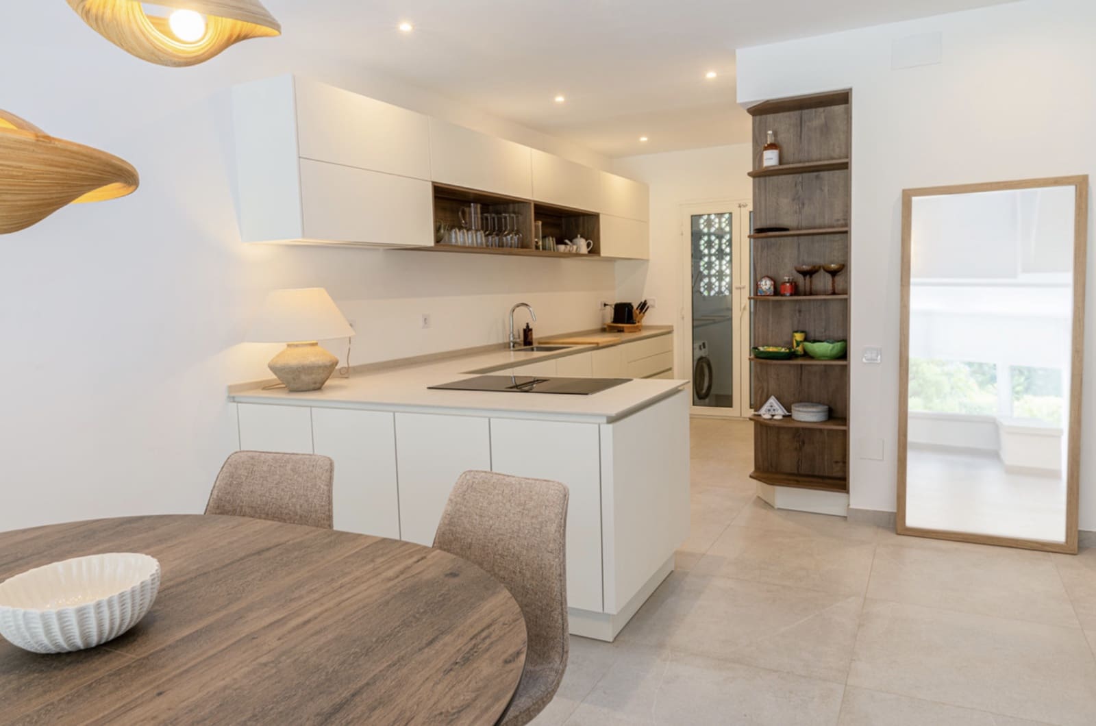 3 slaapkamer Huis te koop in Nueva Andalucia met zwembad garage - € 1.499.000 (Ref: 9305095)