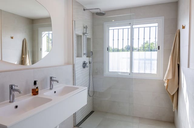 3 slaapkamer Huis te koop in Nueva Andalucia, Marbella met zwembad garage - € 1.499.000 (Ref: 9305095)