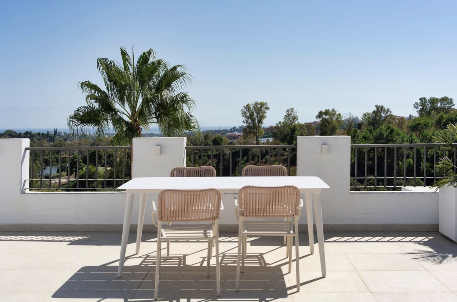 3 slaapkamer Penthouse te koop in Benahavis met zwembad garage - € 829.000 (Ref: 9308410)