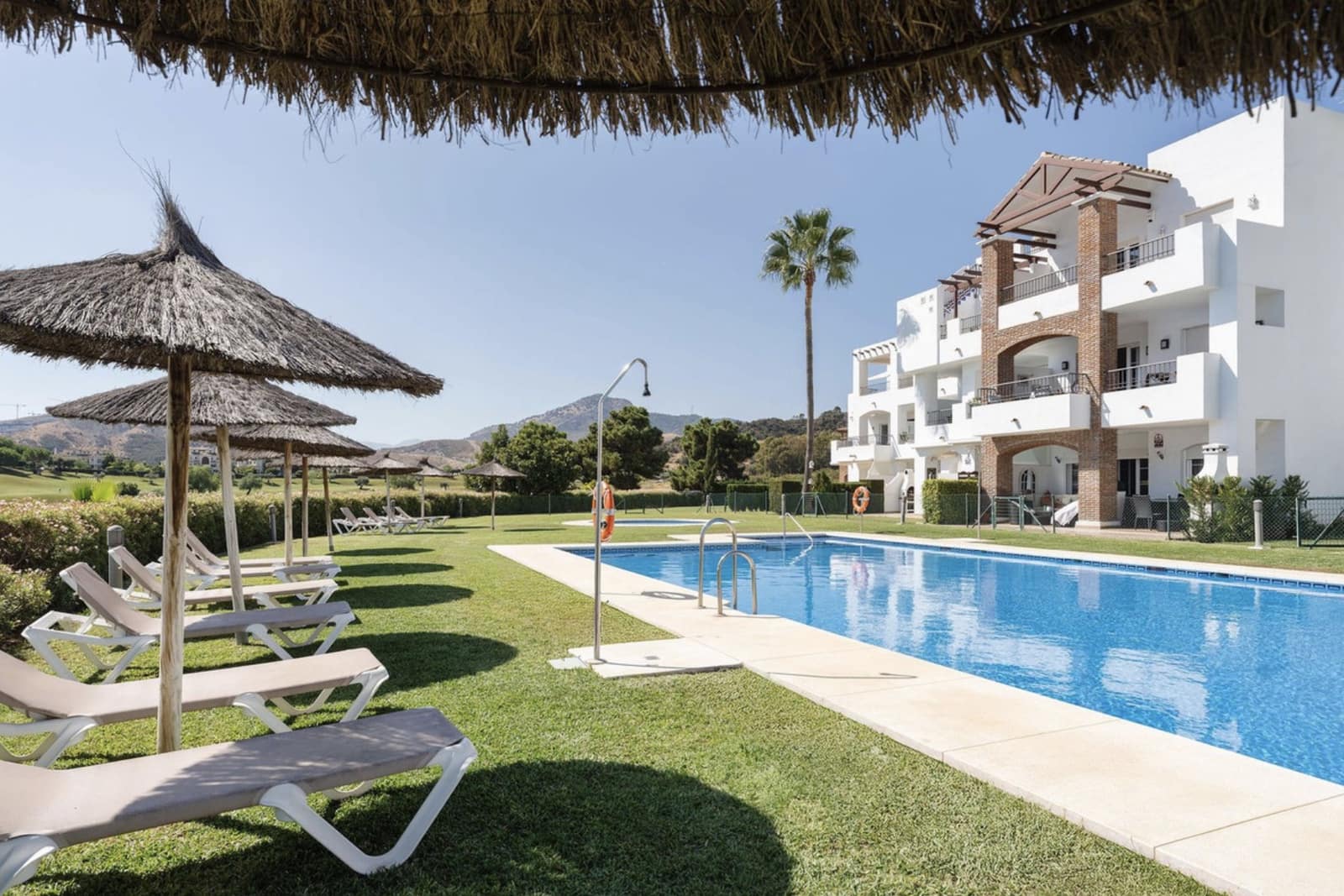 3 slaapkamer Penthouse te koop in Benahavis met zwembad garage - € 829.000 (Ref: 9308410)