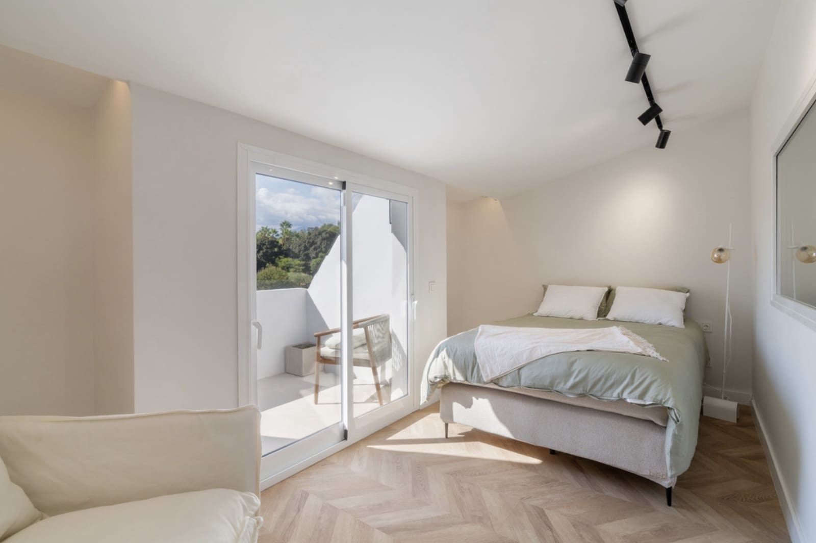 4 quarto Casa em Banda para venda em Marbella com piscina garagem - 1 169 000 € (Ref: 9308412)