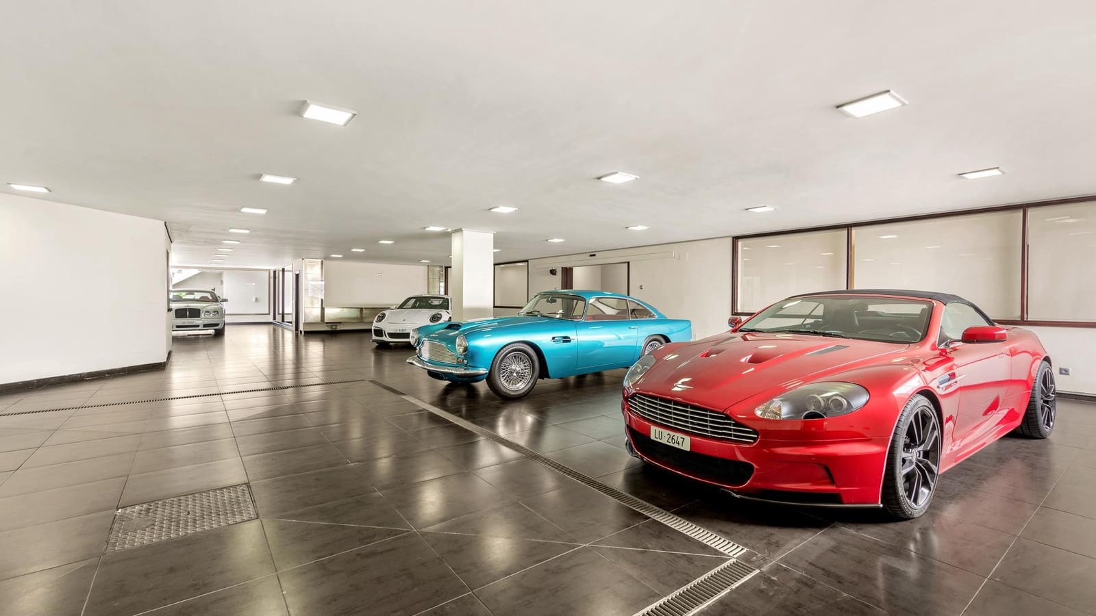 7 bedroom Villa for sale in Nueva Andalucia with pool garage - € 4,995,000 (Ref: 9308413)