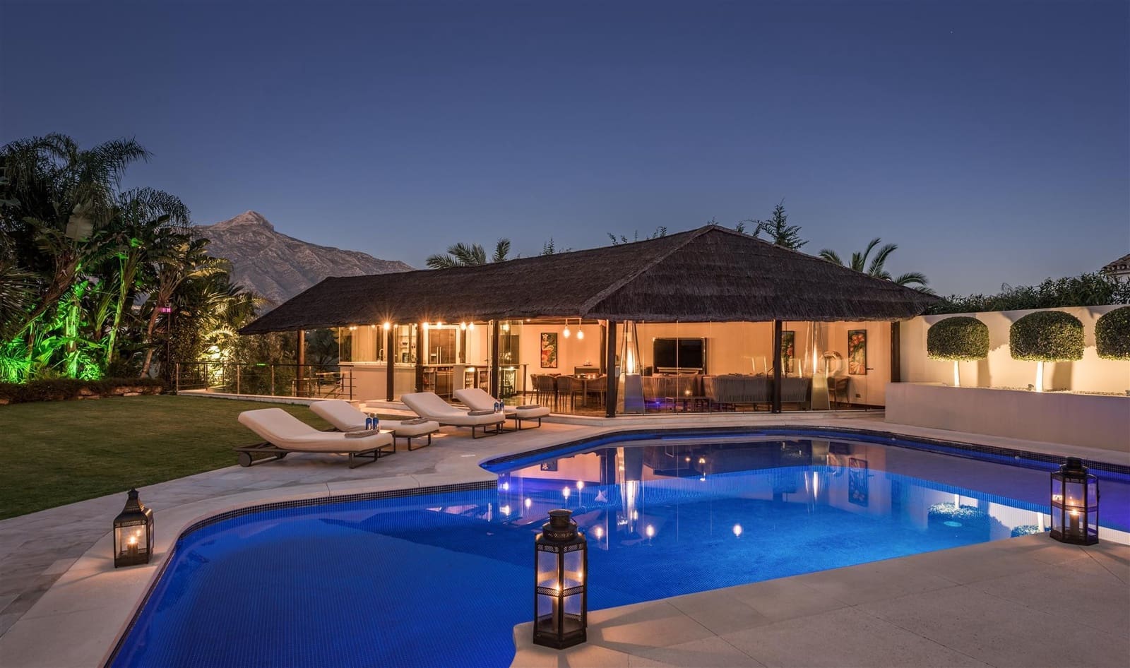 7 bedroom Villa for sale in Nueva Andalucia with pool garage - € 4,995,000 (Ref: 9308413)