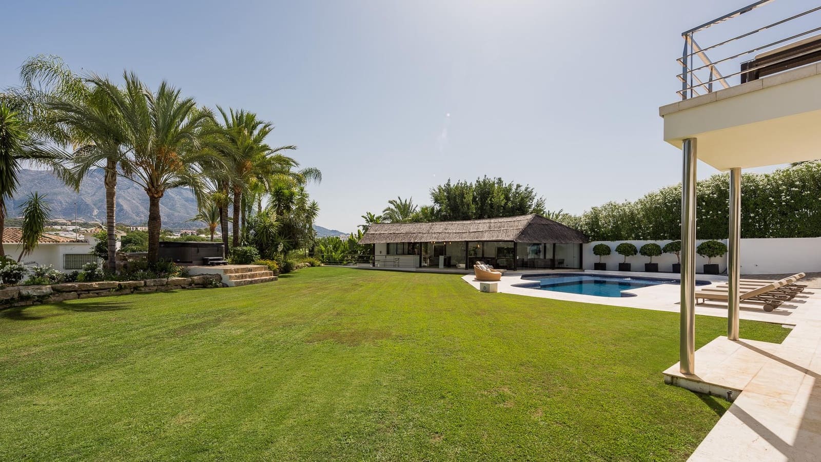 7 bedroom Villa for sale in Nueva Andalucia with pool garage - € 4,995,000 (Ref: 9308413)