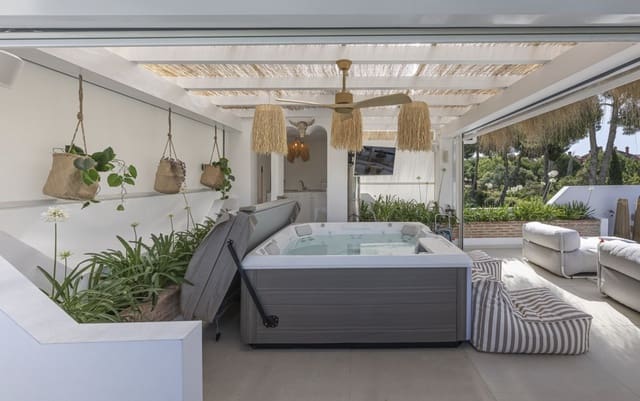 4 slaapkamer Villa te koop in Nueva Andalucia, Marbella met zwembad garage - € 2.570.000 (Ref: 9310748)