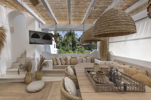 4 slaapkamer Villa te koop in Nueva Andalucia, Marbella met zwembad garage - € 2.570.000 (Ref: 9310748)