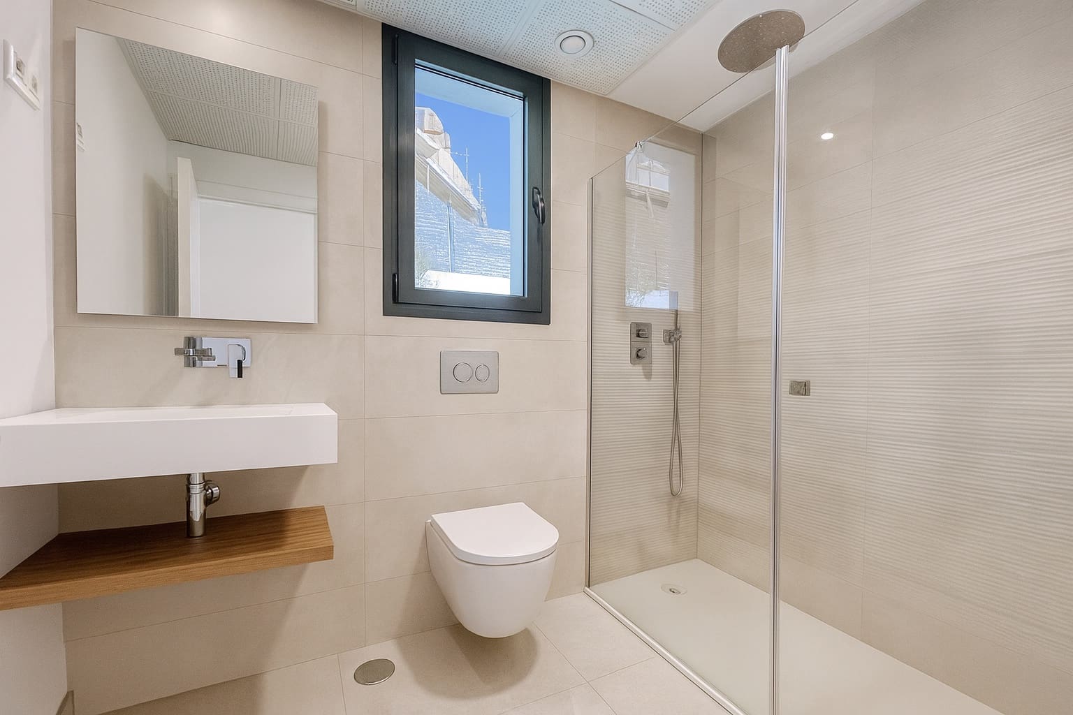 3 sypialnia Penthouse na sprzedaż w La Quinta z basenem garażem - 1 395 000 € (Ref: 9312633)