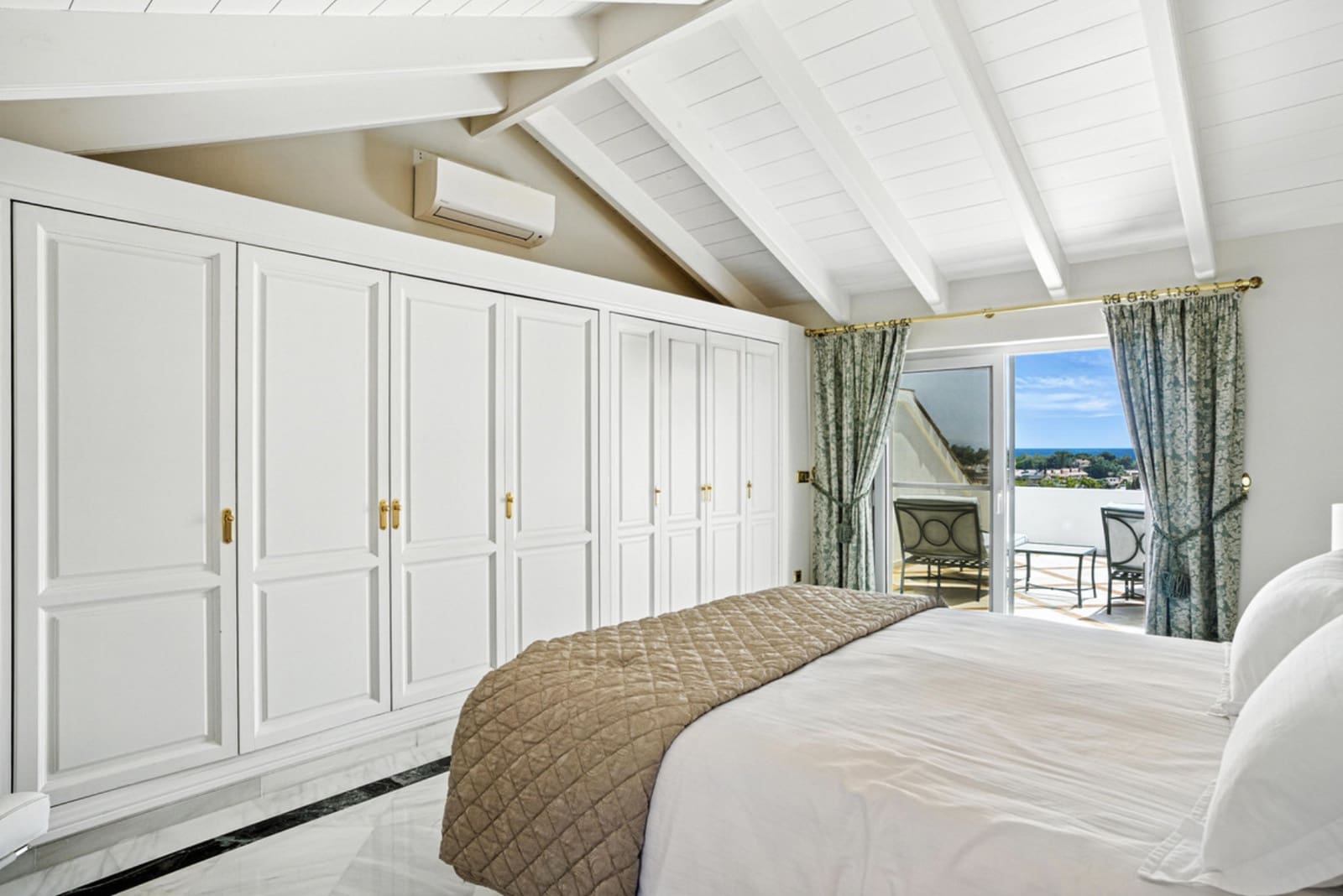 3 sovrum Takvåning till salu i Golden Mile med pool garage - 1 975 000 € (Ref: 9312635)