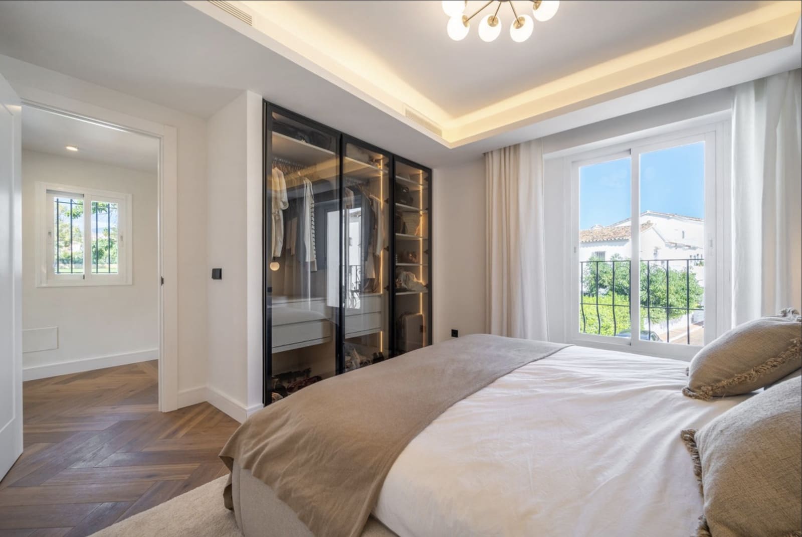 2 sovrum Hus till salu i Nueva Andalucia med pool garage - 795 000 € (Ref: 9312636)