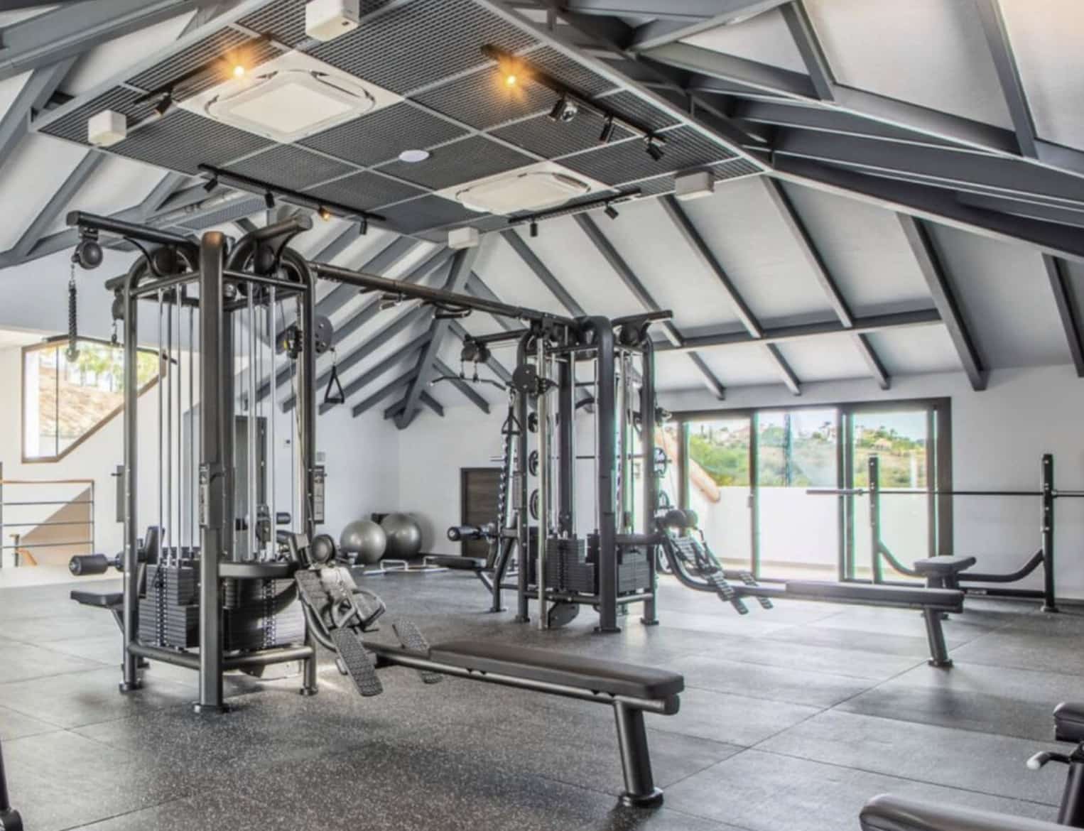 2 slaapkamer Penthouse te koop in Benahavis met zwembad garage - € 420.000 (Ref: 9317699)