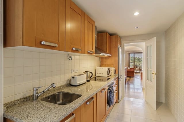 2 slaapkamer Penthouse te koop in Benahavís met zwembad garage - € 420.000 (Ref: 9317699)