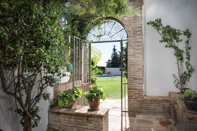 4 slaapkamer Villa te koop in Benahavís met zwembad - € 2.250.000 (Ref: 9326286)