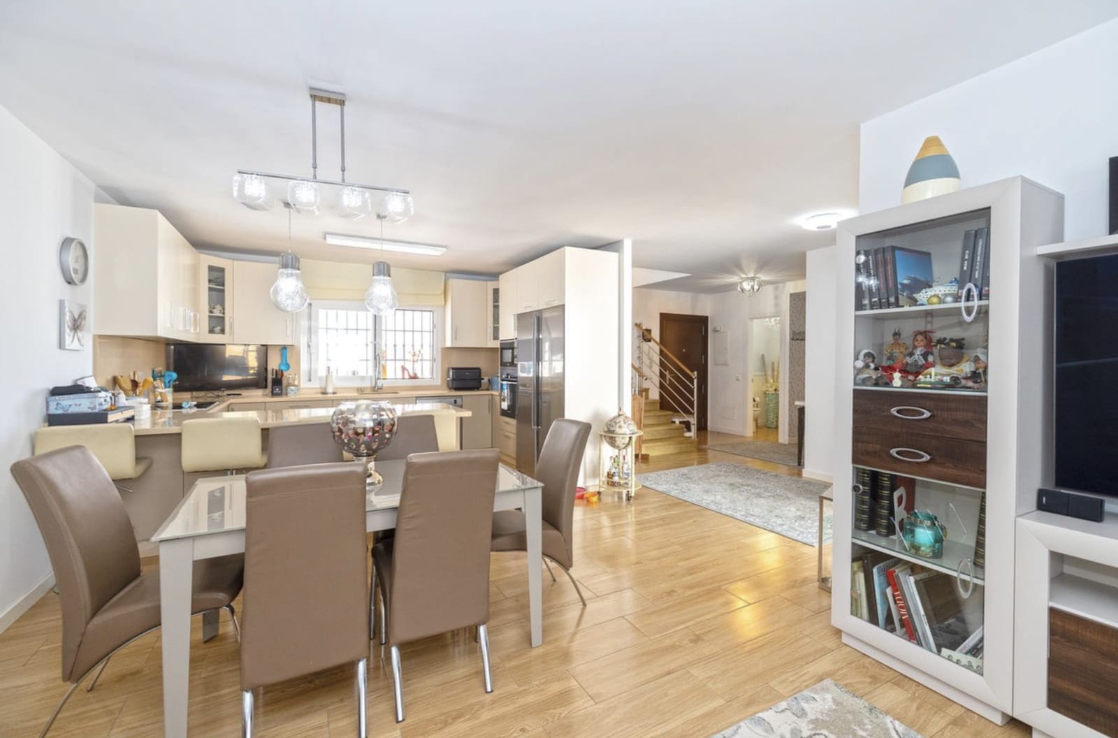 5 slaapkamer Huis te koop in San Pedro de Alcantara met garage - € 885.000 (Ref: 9330486)