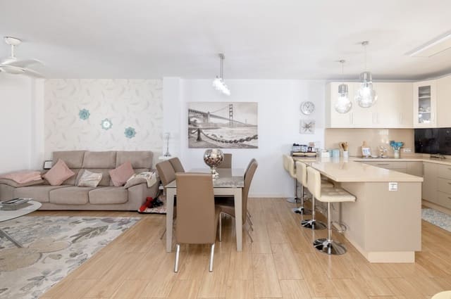 5 chambre Maison de Ville à vendre à San Pedro de Alcantara, Marbella avec garage - 885 000 € (Ref: 9330486)