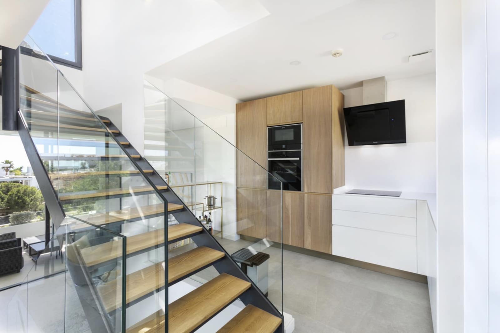 3 bedroom Townhouse for sale in Marbella with pool garage - € 1,400,000 (Ref: 9330487)