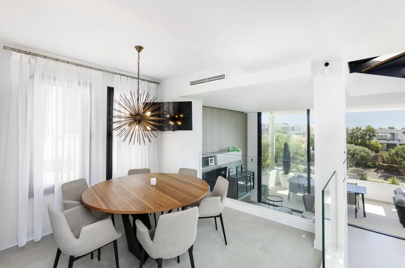 3 bedroom Townhouse for sale in Marbella with pool garage - € 1,400,000 (Ref: 9330487)