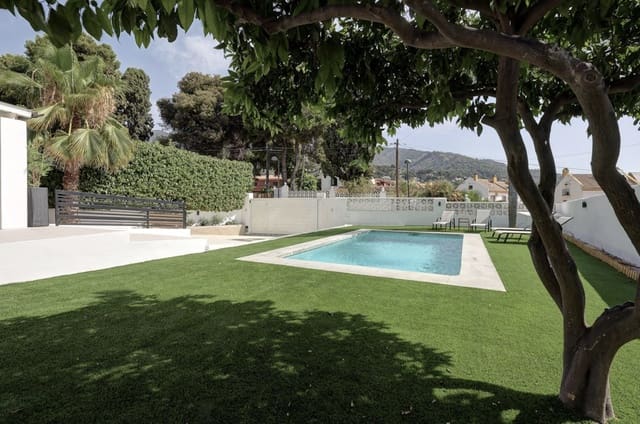 6 sovrum Villa till salu i Marbella med pool garage - 1 500 000 € (Ref: 9330490)