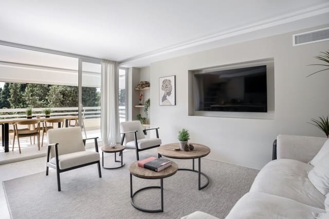 3 sypialnia Penthouse na sprzedaż w Marbella z basenem - 1 695 000 € (Ref: 9330491)