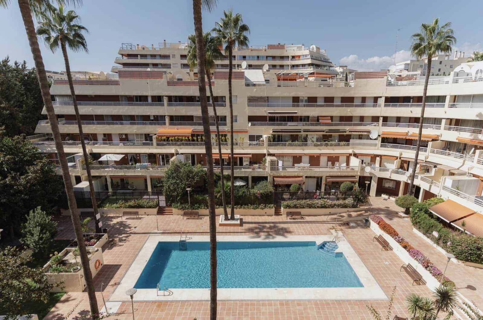 3 sovrum Takvåning till salu i Marbella med pool - 1 695 000 € (Ref: 9330491)