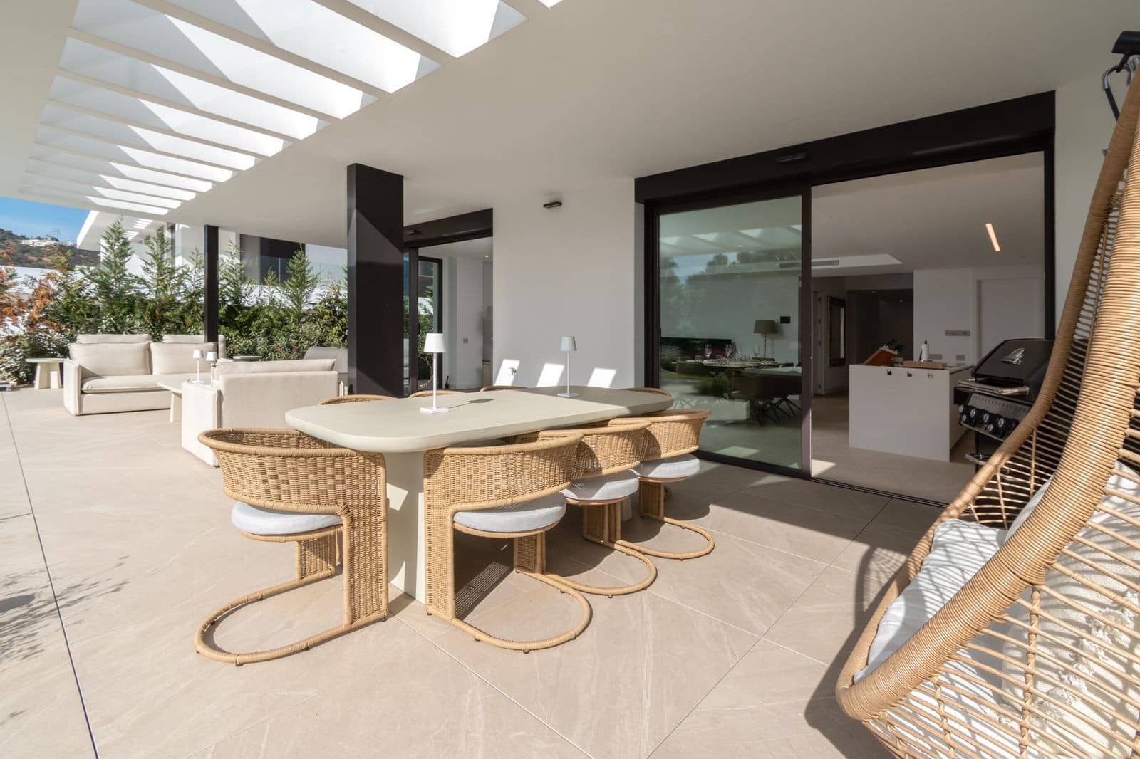 4 slaapkamer Halfvrijstaande villa te koop in Marbella met zwembad garage - € 2.095.000 (Ref: 9334606)