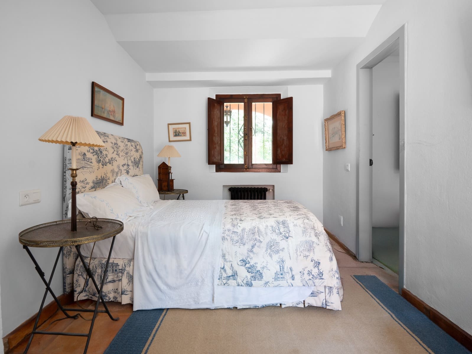 5 soverom Villa til salgs i Nueva Andalucia med garasje - € 2 495 000 (Ref: 9334607)