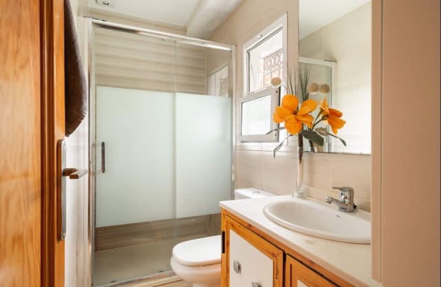 3 sovrum Lägenhet till salu i Nueva Andalucia, Marbella med pool garage - 415 000 € (Ref: 9334608)