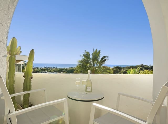 2 chambre Penthouse à vendre à Marbella avec piscine garage - 669 000 € (Ref: 9337800)