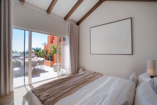 4 soveværelse Penthouse til salg i Nueva Andalucia, Marbella med swimmingpool garage - € 1.895.000 (Ref: 9337801)