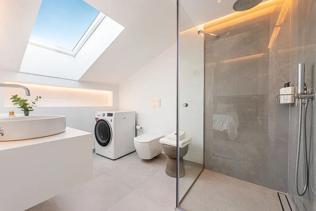 3 bedroom Penthouse for sale in Marbella with pool garage - € 849,000 (Ref: 9337803)