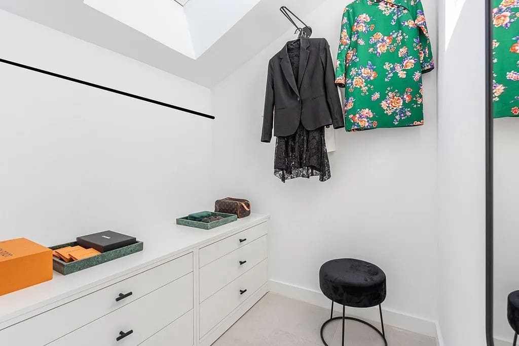 3 bedroom Penthouse for sale in Marbella with pool garage - € 849,000 (Ref: 9337803)