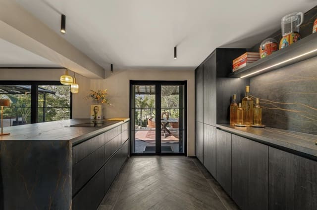 4 slaapkamer Villa te koop in Guadalmina Alta, Marbella met zwembad garage - € 3.695.000 (Ref: 9341036)