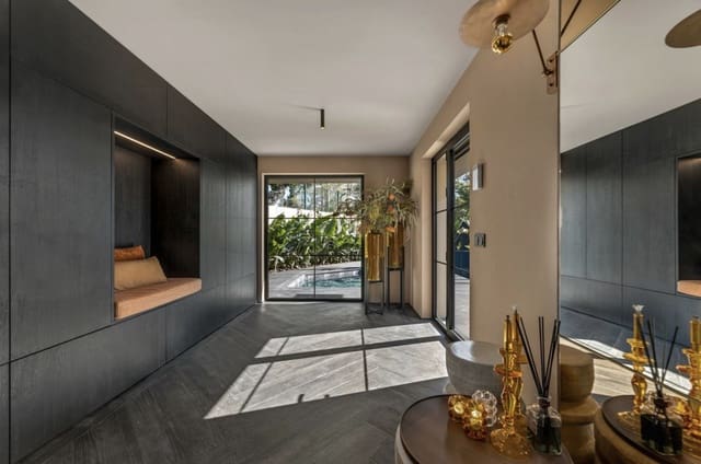 4 slaapkamer Villa te koop in Guadalmina Alta, Marbella met zwembad garage - € 3.695.000 (Ref: 9341036)