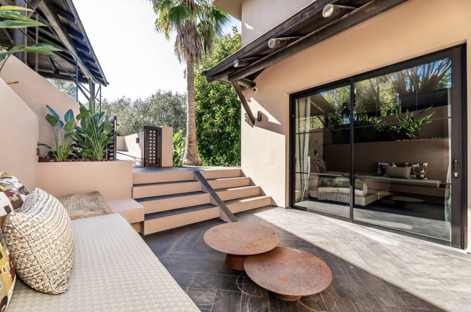 Chalet de 4 habitaciones en Guadalmina en venta con piscina garaje - 3.695.000 € (Ref: 9341036)