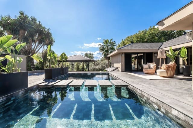 4 slaapkamer Villa te koop in Guadalmina Alta, Marbella met zwembad garage - € 3.695.000 (Ref: 9341036)