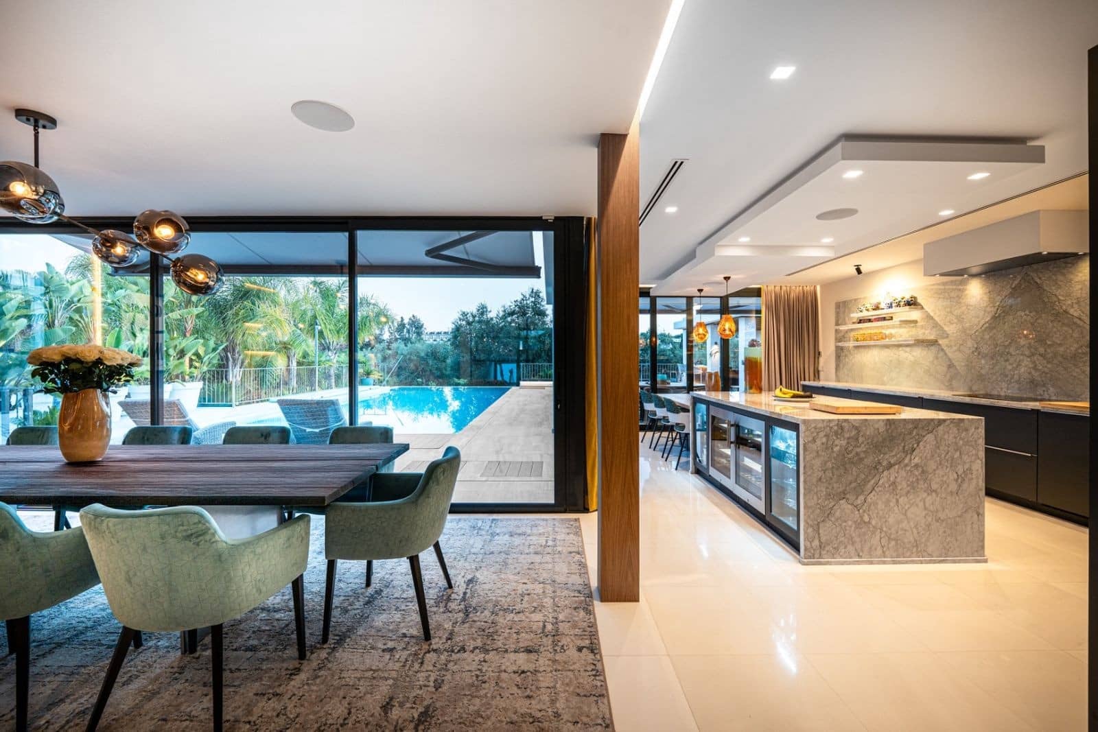 5 sovrum Villa till salu i Nueva Andalucia med pool garage - 4 950 000 € (Ref: 9344632)