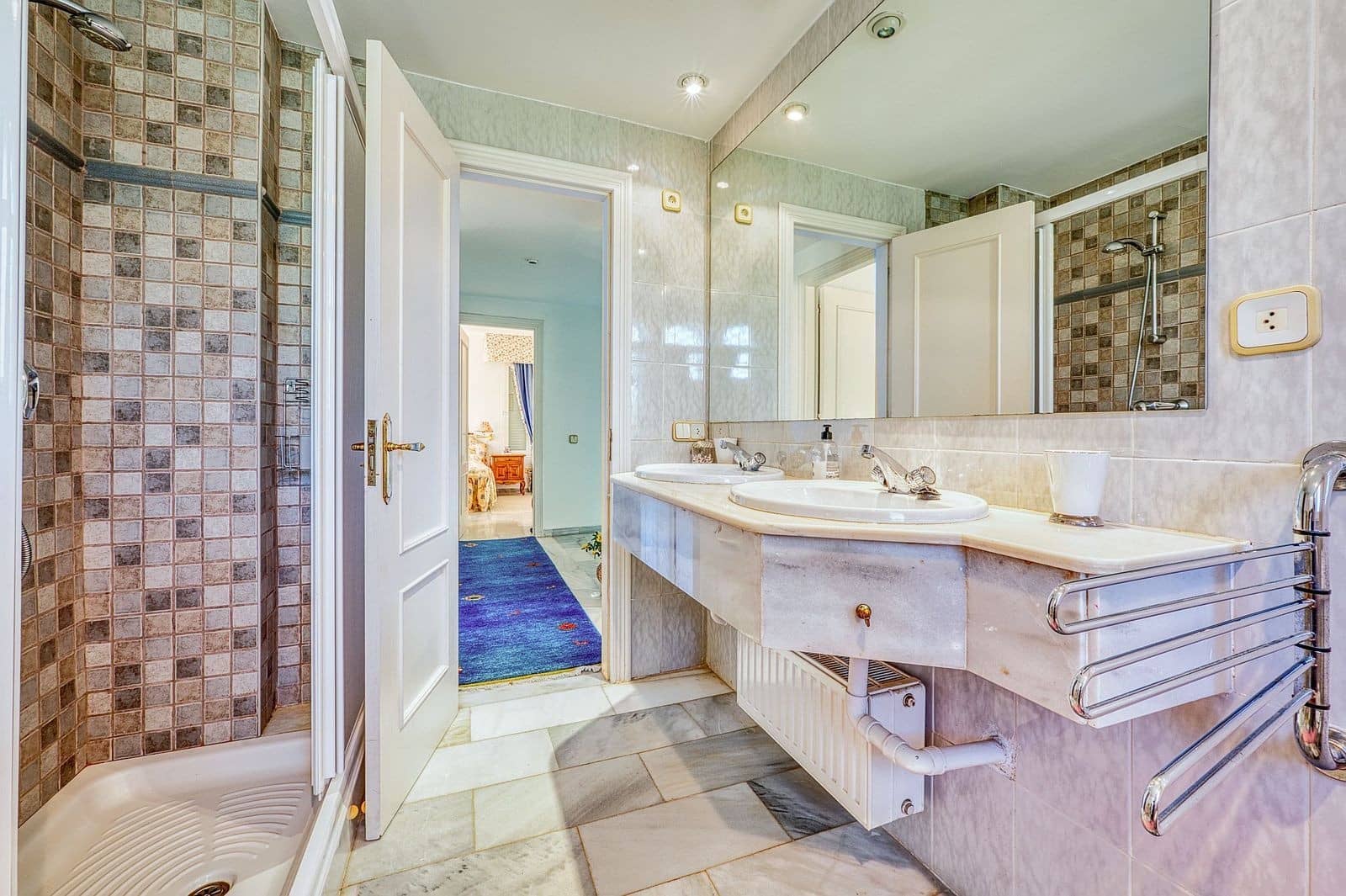 4 bedroom Villa for sale in Nueva Andalucia with pool garage - € 2,395,000 (Ref: 9344633)