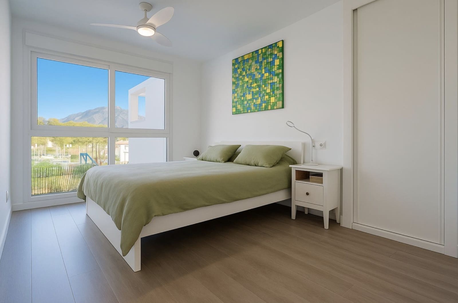 3 sypialnia Apartament na sprzedaż w Benahavis z basenem garażem - 675 000 € (Ref: 9344635)