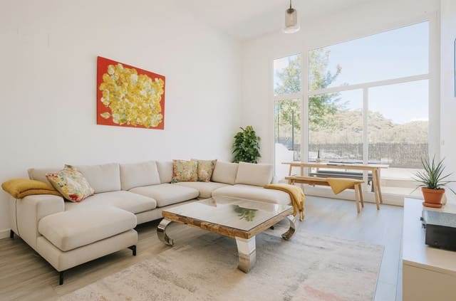 3 quarto Apartamento para venda em Benahavís com piscina garagem - 675 000 € (Ref: 9344635)