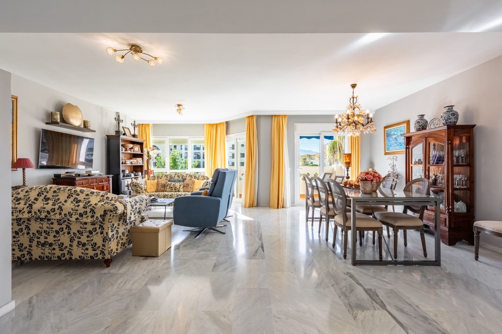4 soverom Penthouse til salgs i San Pedro de Alcantara med svømmebasseng garasje - € 895 000 (Ref: 9347115)
