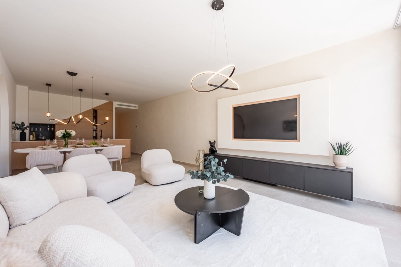4 chambre Maison de Ville à vendre à Nueva Andalucia avec piscine garage - 1 395 000 € (Ref: 9347116)