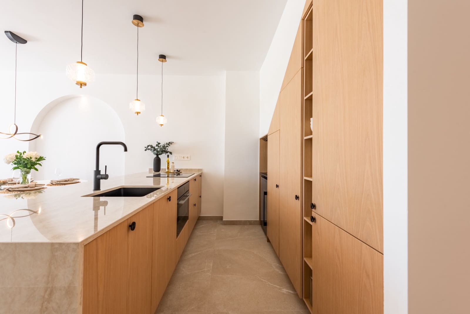 4 chambre Maison de Ville à vendre à Nueva Andalucia avec piscine garage - 1 395 000 € (Ref: 9347116)