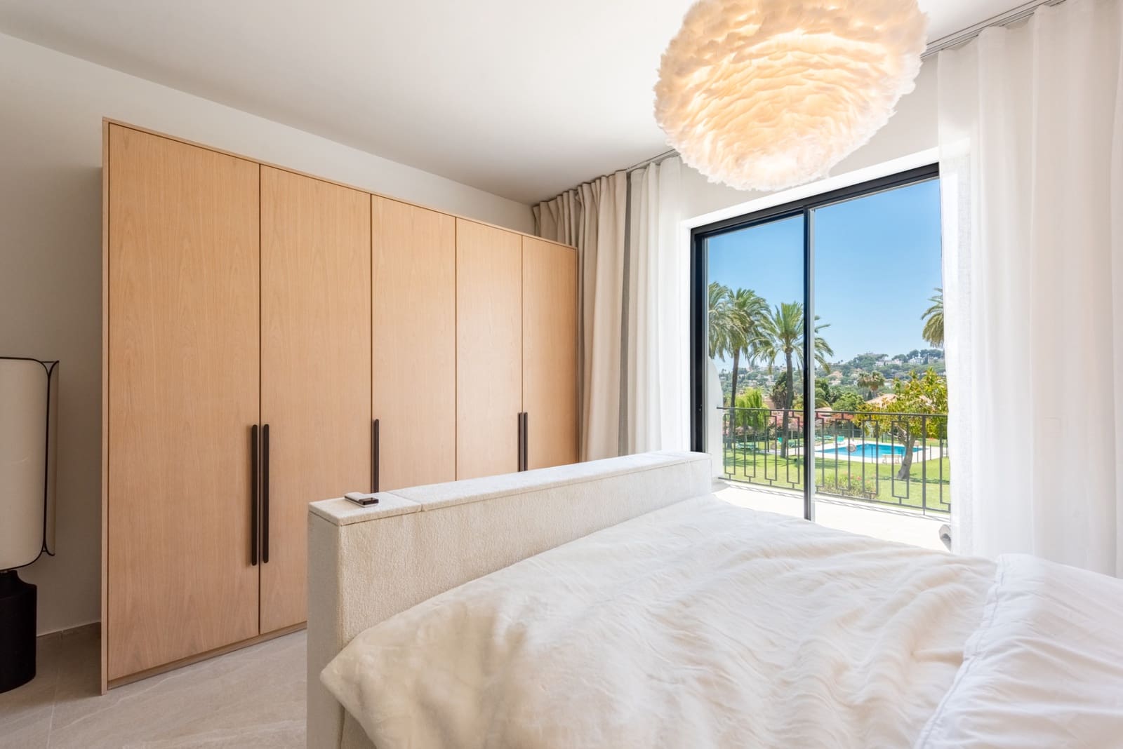 4 chambre Maison de Ville à vendre à Nueva Andalucia avec piscine garage - 1 395 000 € (Ref: 9347116)