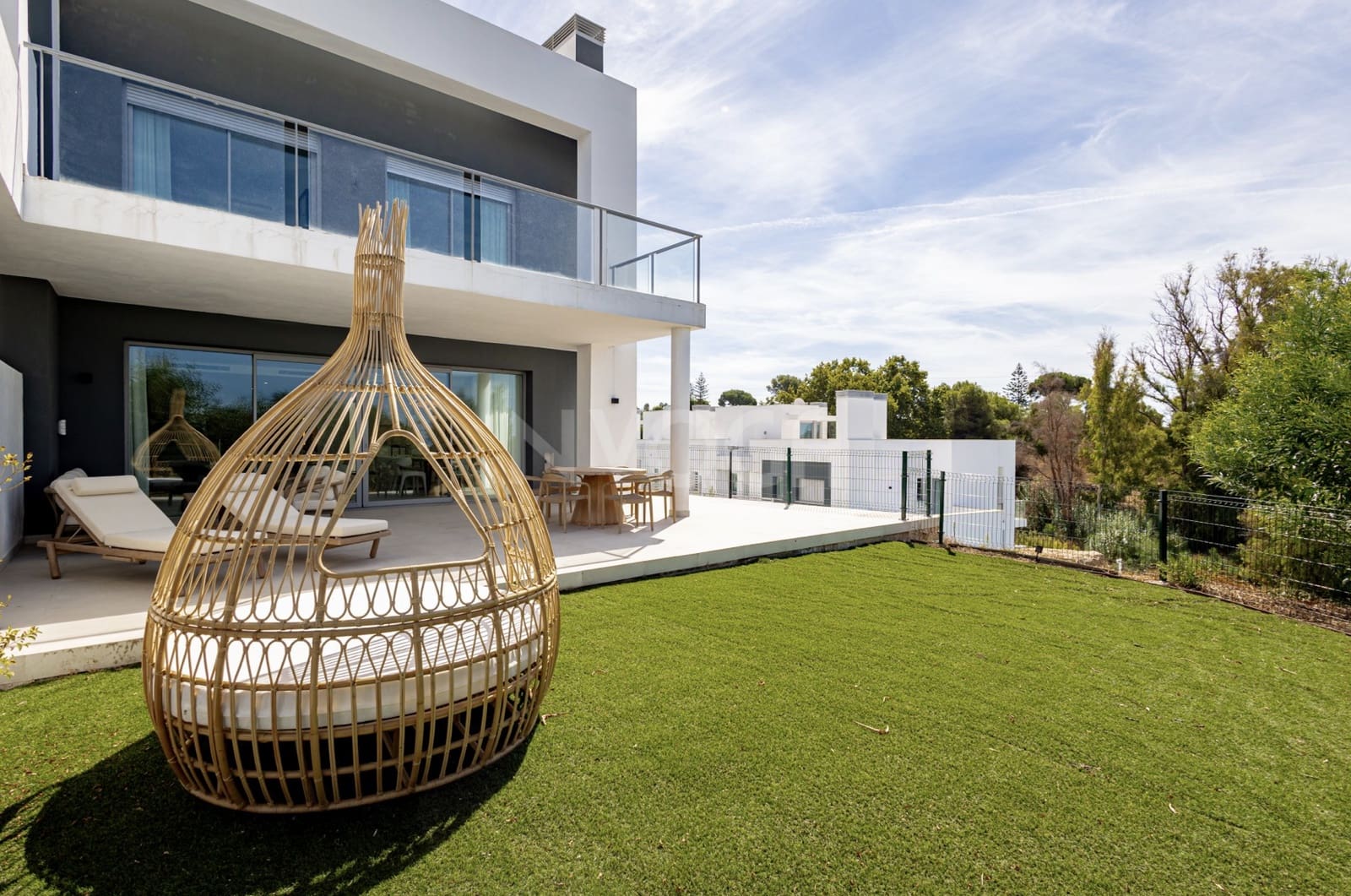 3 quarto Moradia Geminada para venda em San Pedro de Alcantara com piscina garagem - 1 380 000 € (Ref: 9347117)