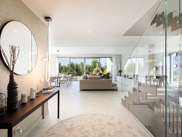 3 soveværelse Semi-Rækkehus til salg i San Pedro de Alcantara, Marbella med swimmingpool garage - € 1.380.000 (Ref: 9347117)