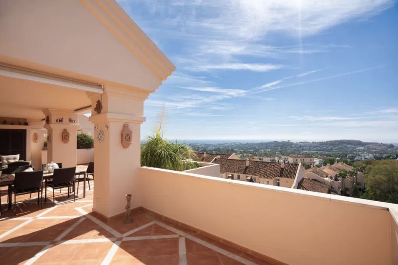 3 soveværelse Penthouse til salg i Nueva Andalucia med swimmingpool garage - € 1.725.000 (Ref: 9347118)