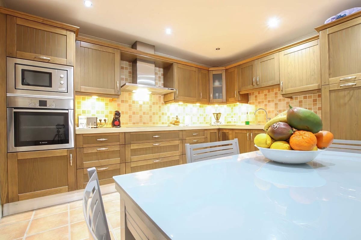 3 slaapkamer Appartement te koop in Nueva Andalucia met zwembad - € 630.000 (Ref: 9353390)