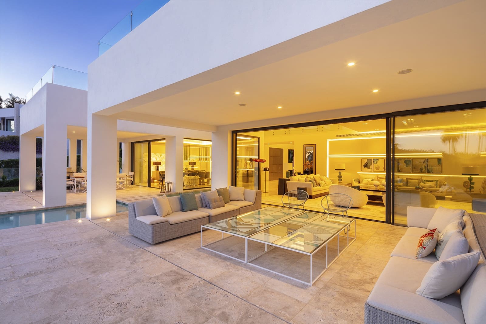6 bedroom Villa for sale in Marbella with pool garage - € 6,850,000 (Ref: 9353392)
