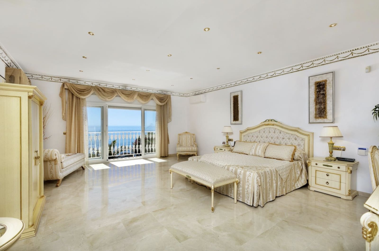 5 bedroom Villa for sale in Marbella with pool garage - € 6,500,000 (Ref: 9355753)